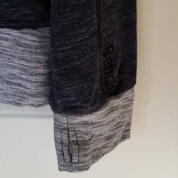 Bench zipup top - Picture 2 of 6